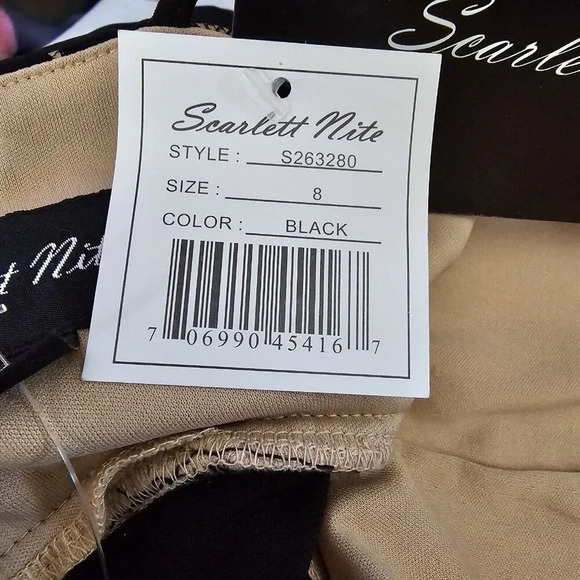 Scarlett Nite Ladies Beautiful Floral Black Lace Cocktail Dress -Size 8 NWT - Picture 8 of 15